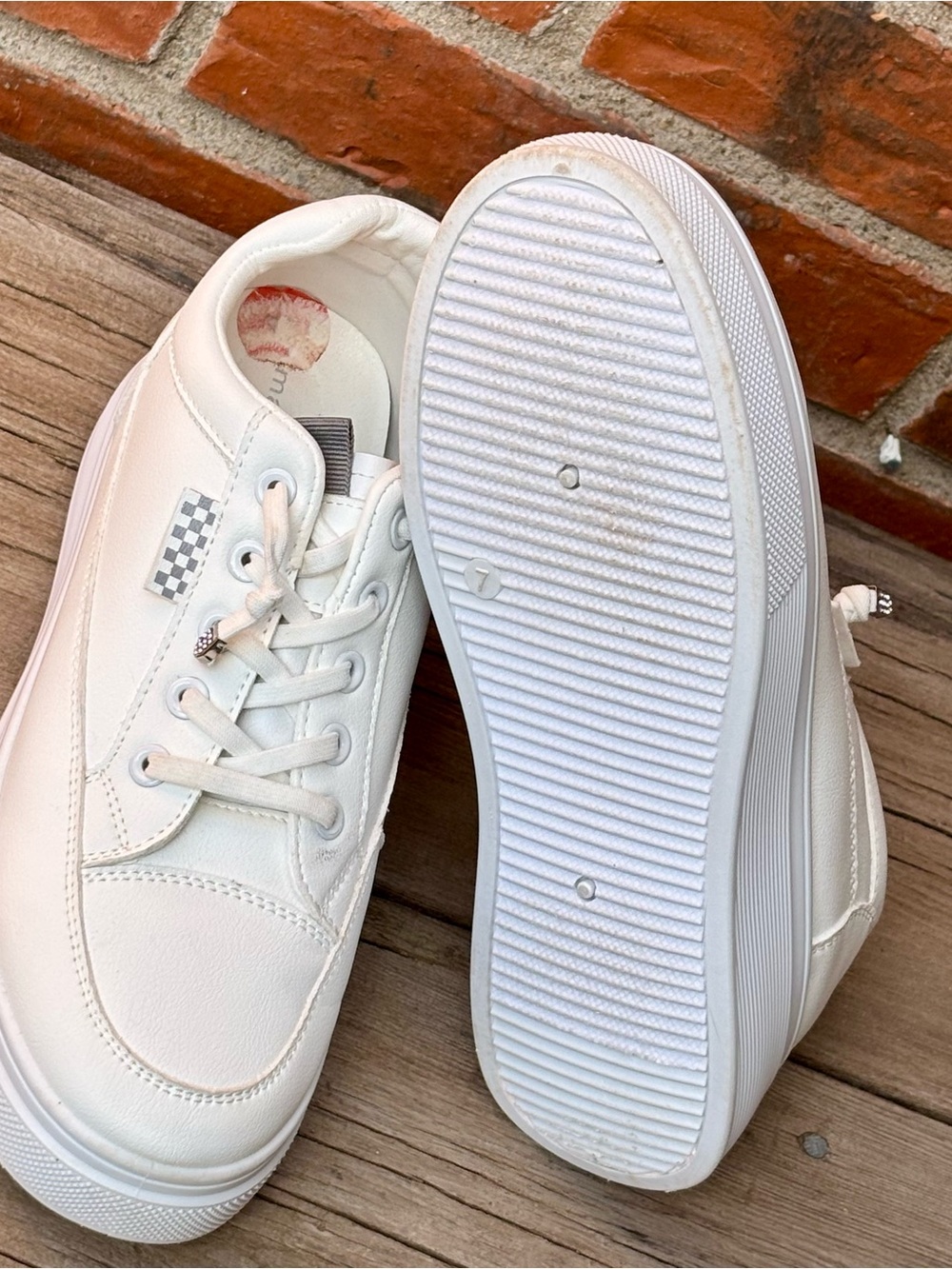 Madden Girl Elvis White Slip On Fashion Sneakers Sz 7M - Picture 6 of 6